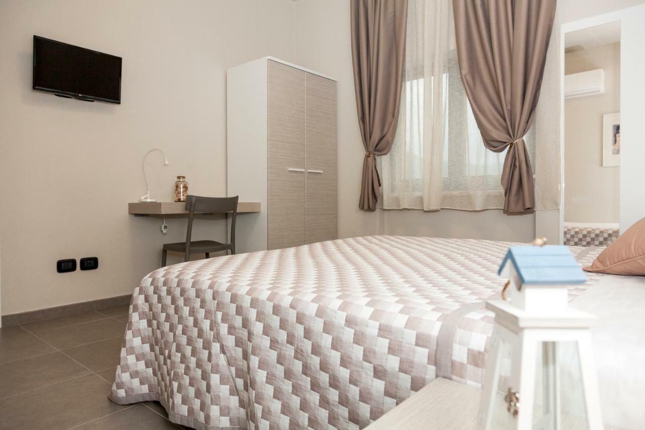 Riviera Hub Hotell Cisano sul Neva Eksteriør bilde