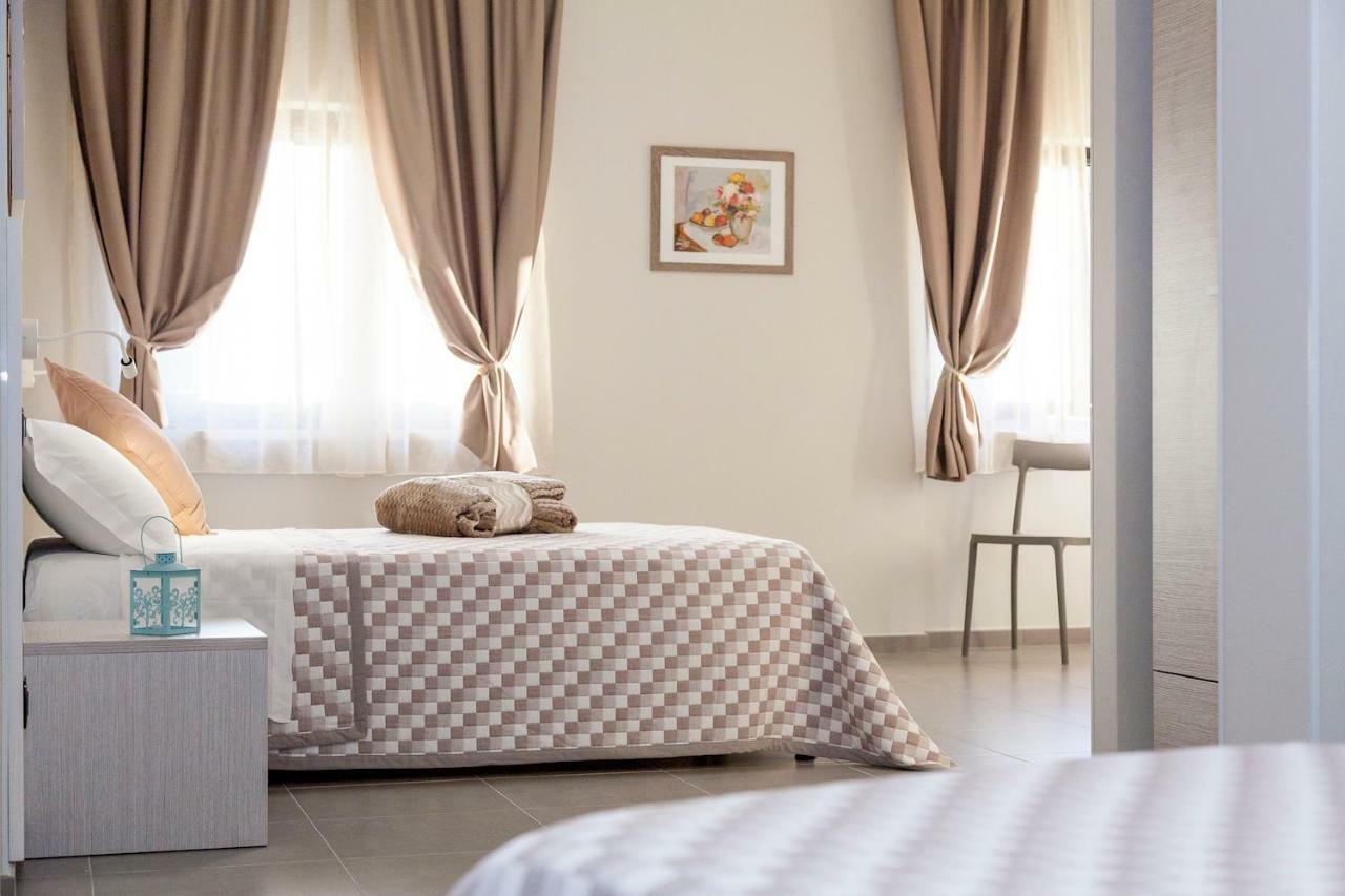 Riviera Hub Hotell Cisano sul Neva Eksteriør bilde